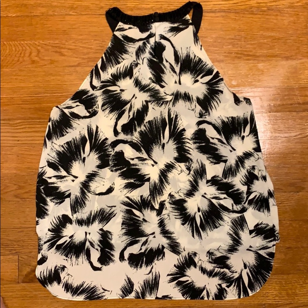 Fun blouse. - Picture 3 of 4